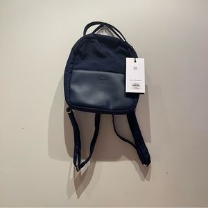 BNWT Herschel Orion Mini Backpack in Peacoat